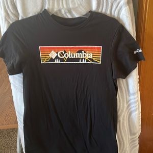 Mens small Columbia T-shirt
